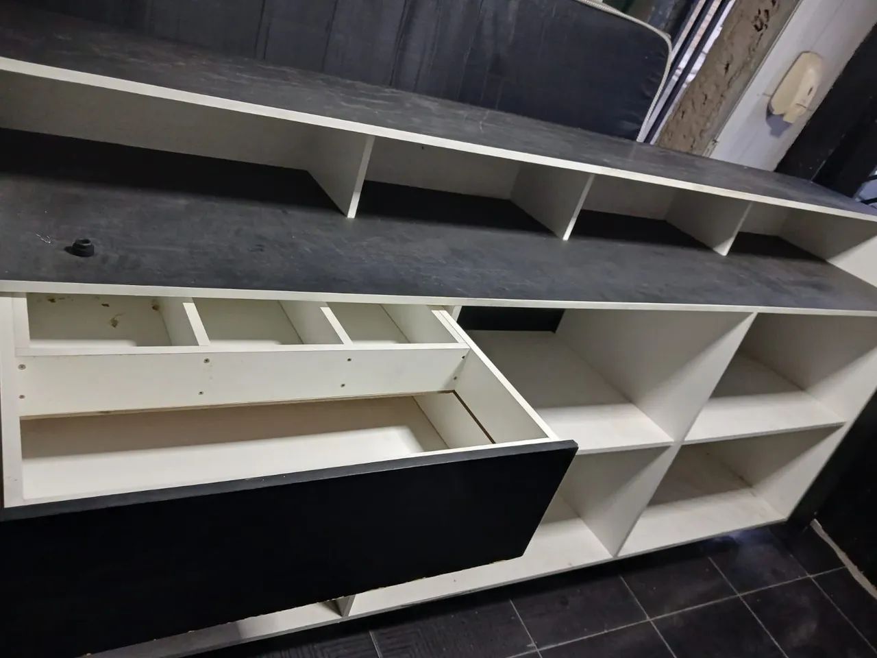  balcão madeira MDF medindo 2,50 ×60 - Foto 4