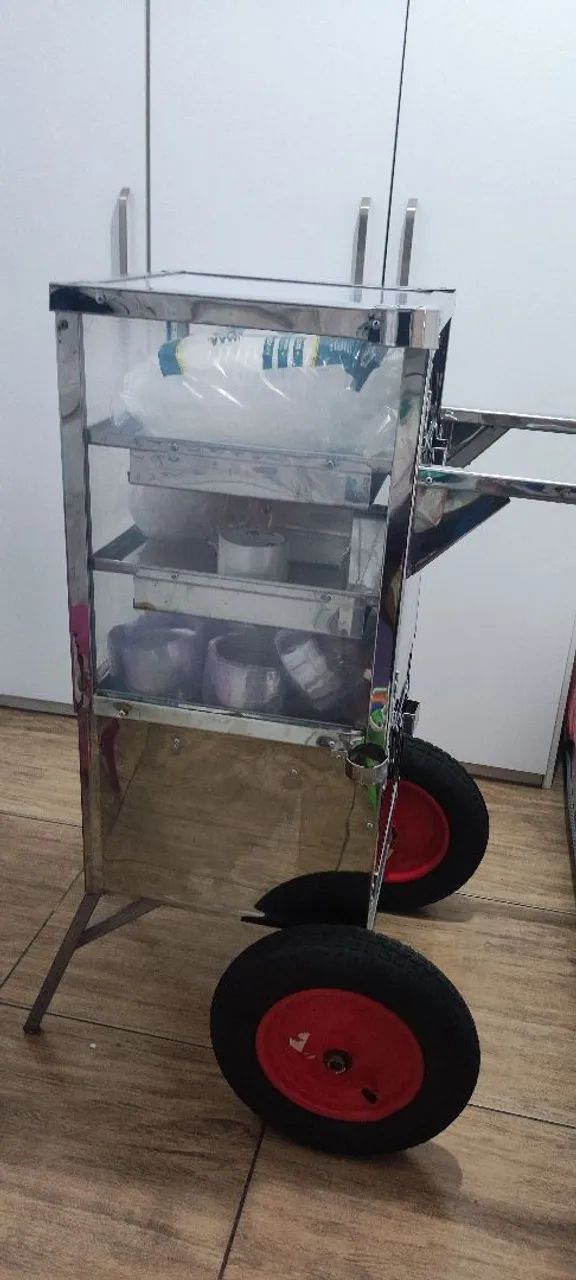 Carrinho de doces + guarda sol 