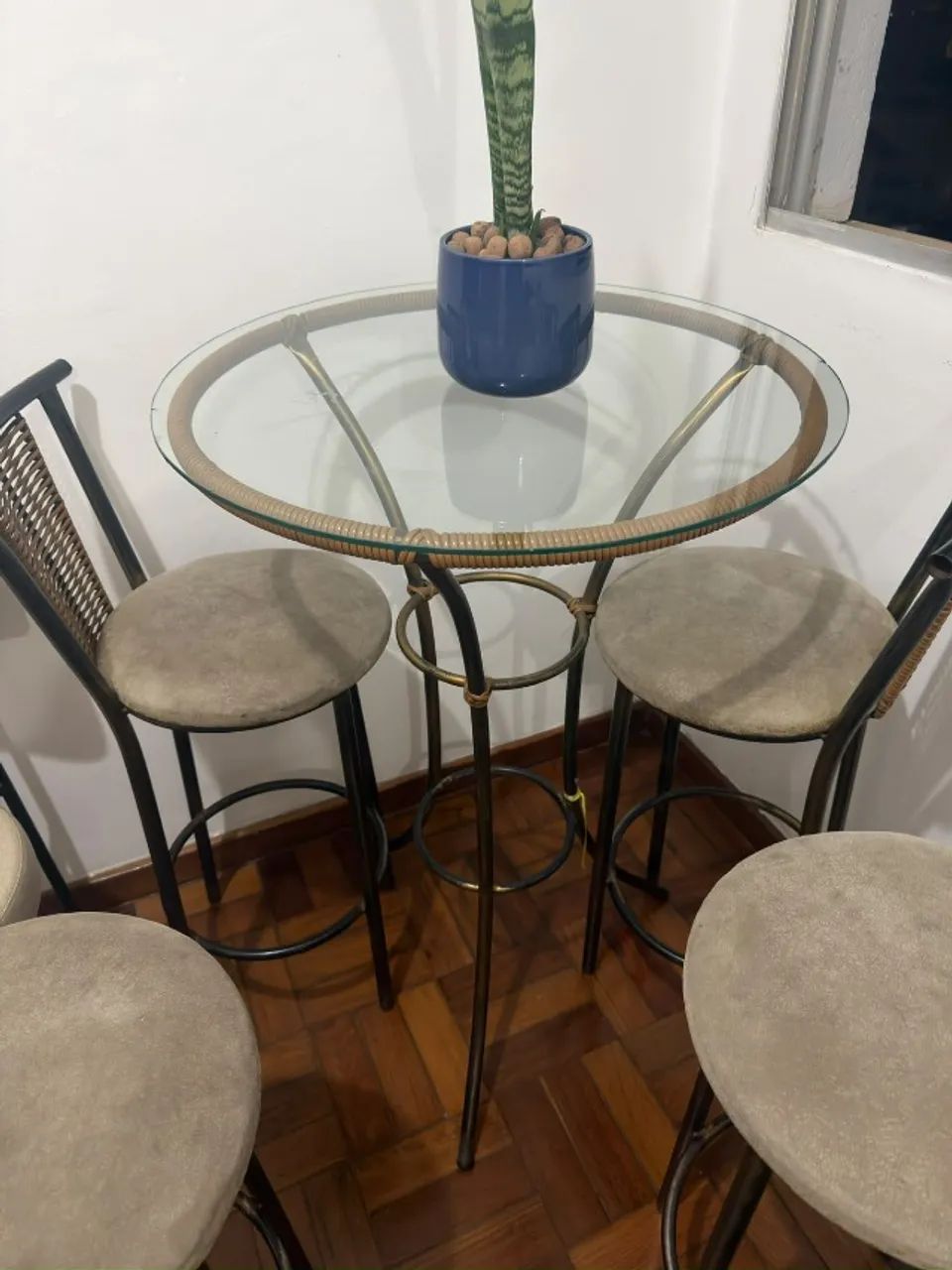 Mesinha de vidro redonda 