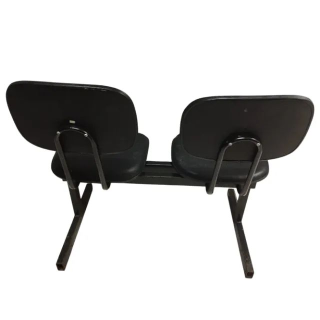 Cadeira Longarina Secretária de 2 Lugares em Couro Sintético Preto  - Foto 4