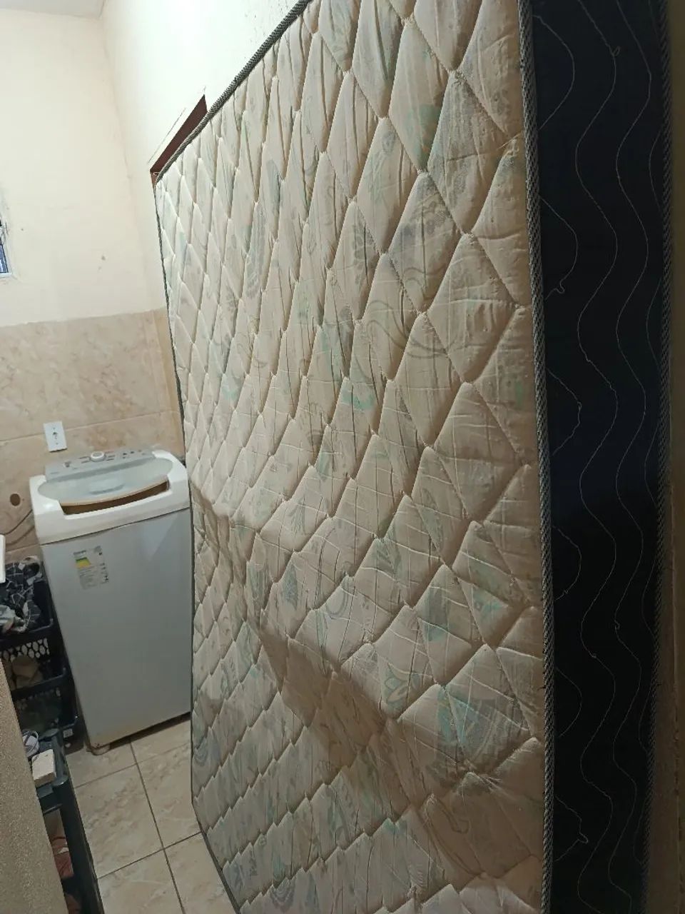 Colchão casal bem conservado 