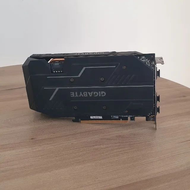RTX 2060 GIGABYTE 6GB  - Foto 2