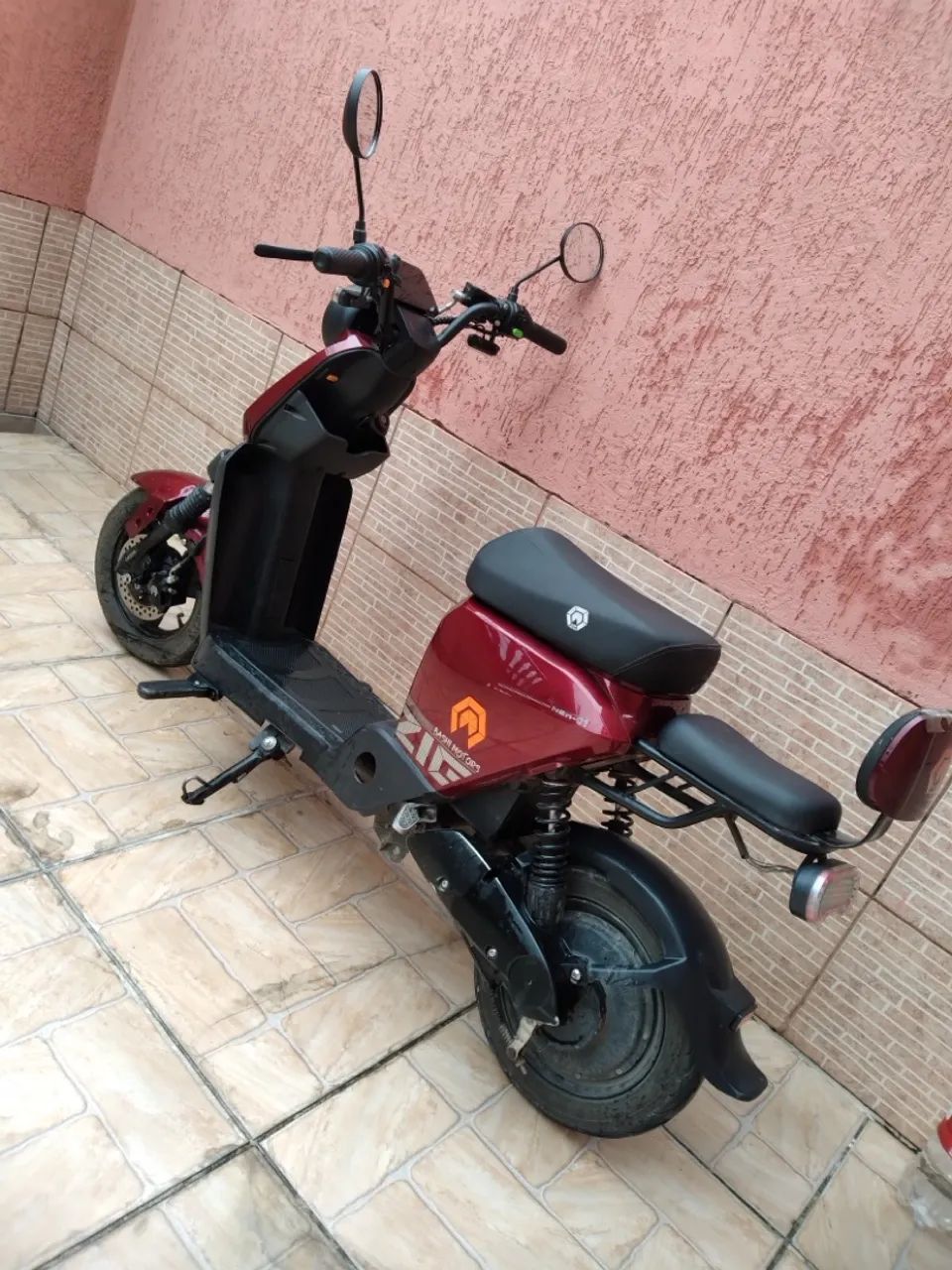 Moto elétrica bashi