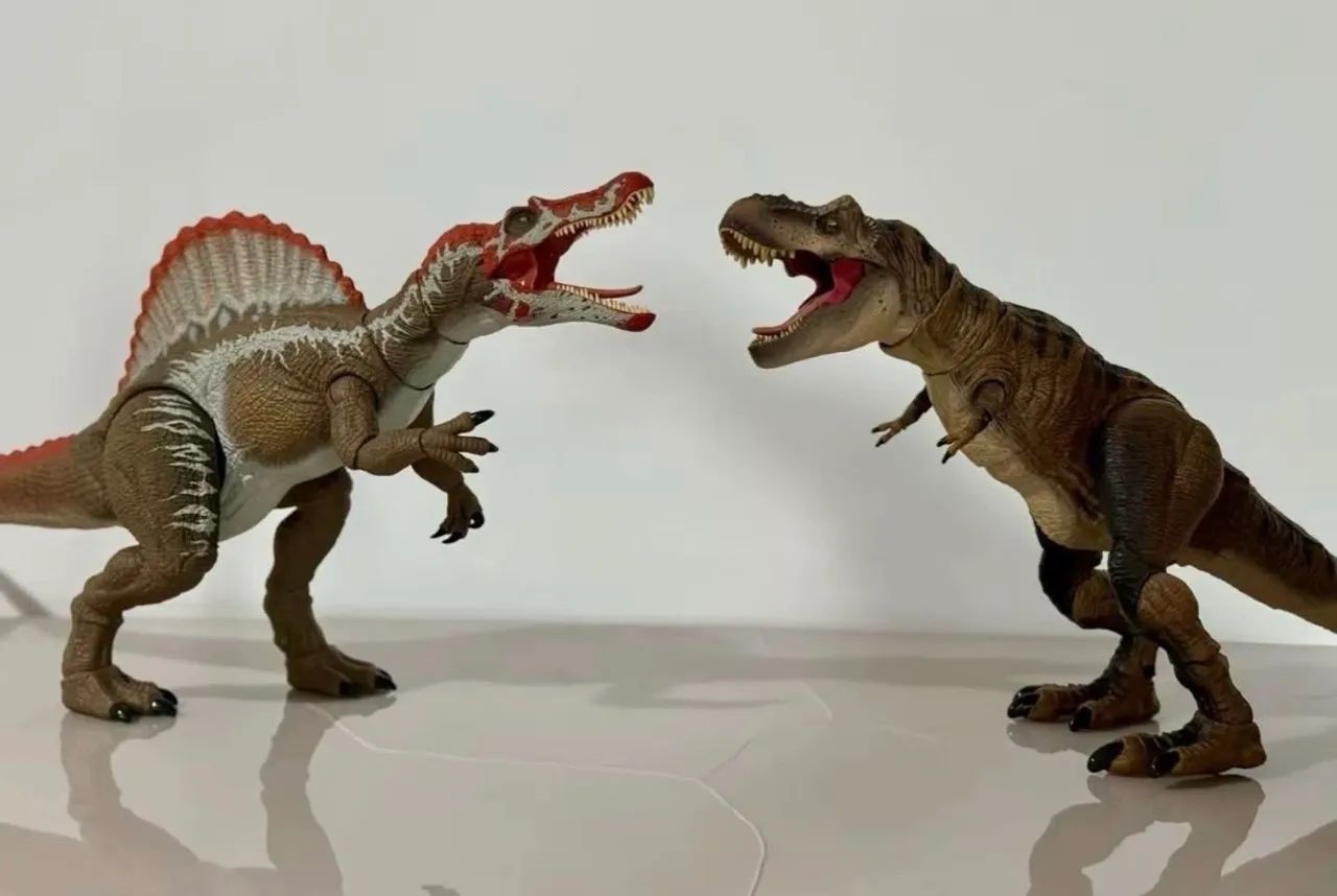 Coleção Jurassic World Hammond Collection 
