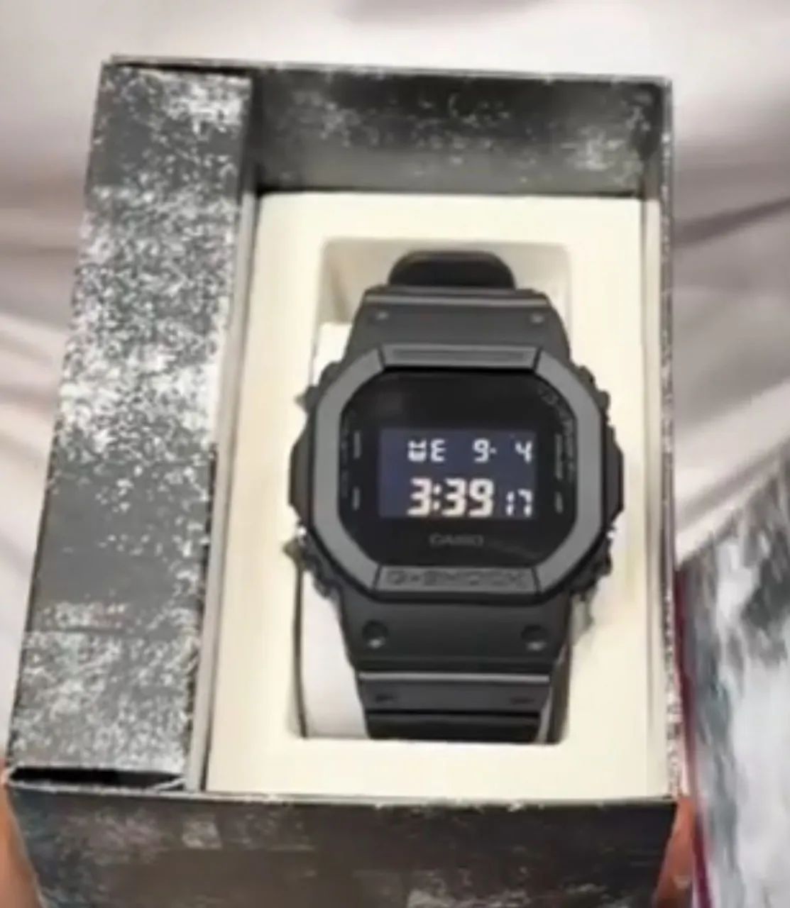 Relogio cassio G-shock digital preto Dw 5600bb