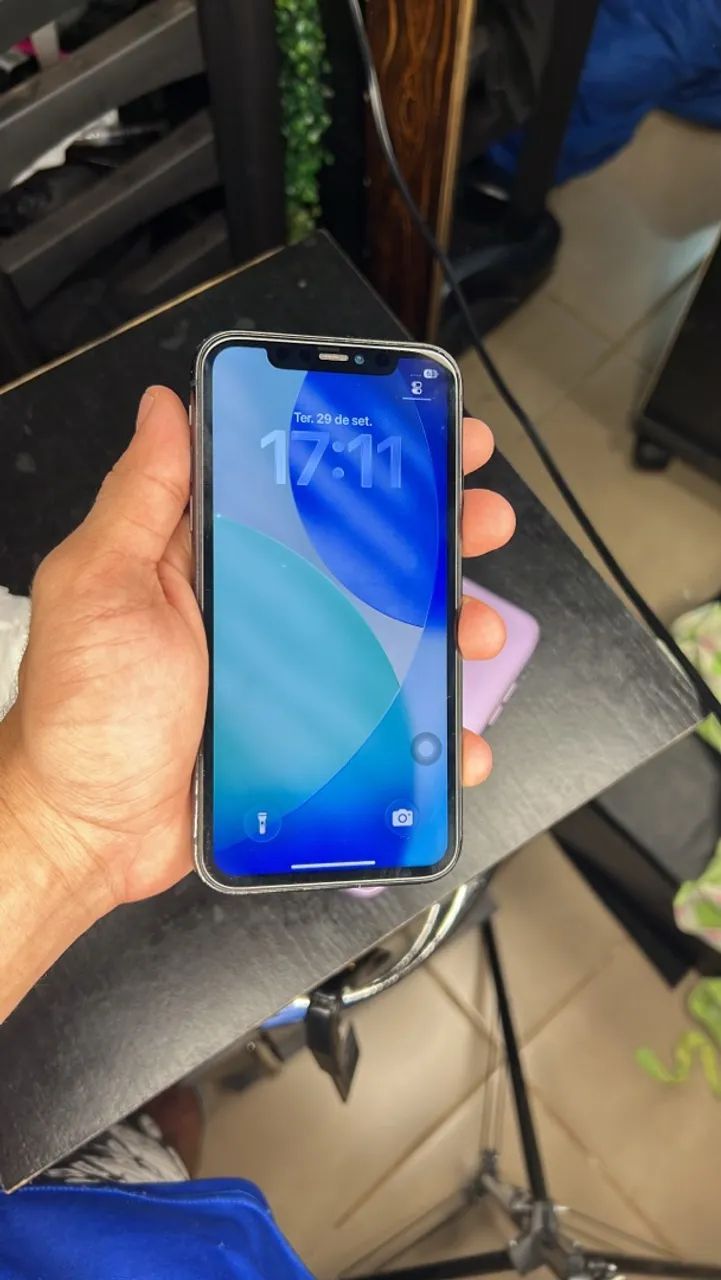 iPhone 11 64 GB - Foto 3