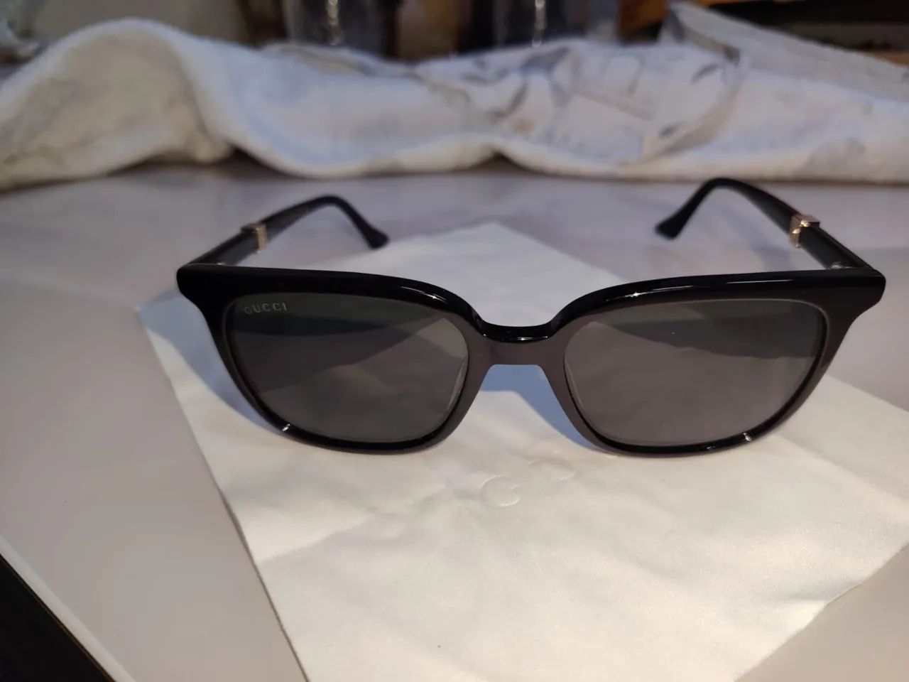VENDO ÓCULOS GUCCI ORIGINAL  - Foto 2