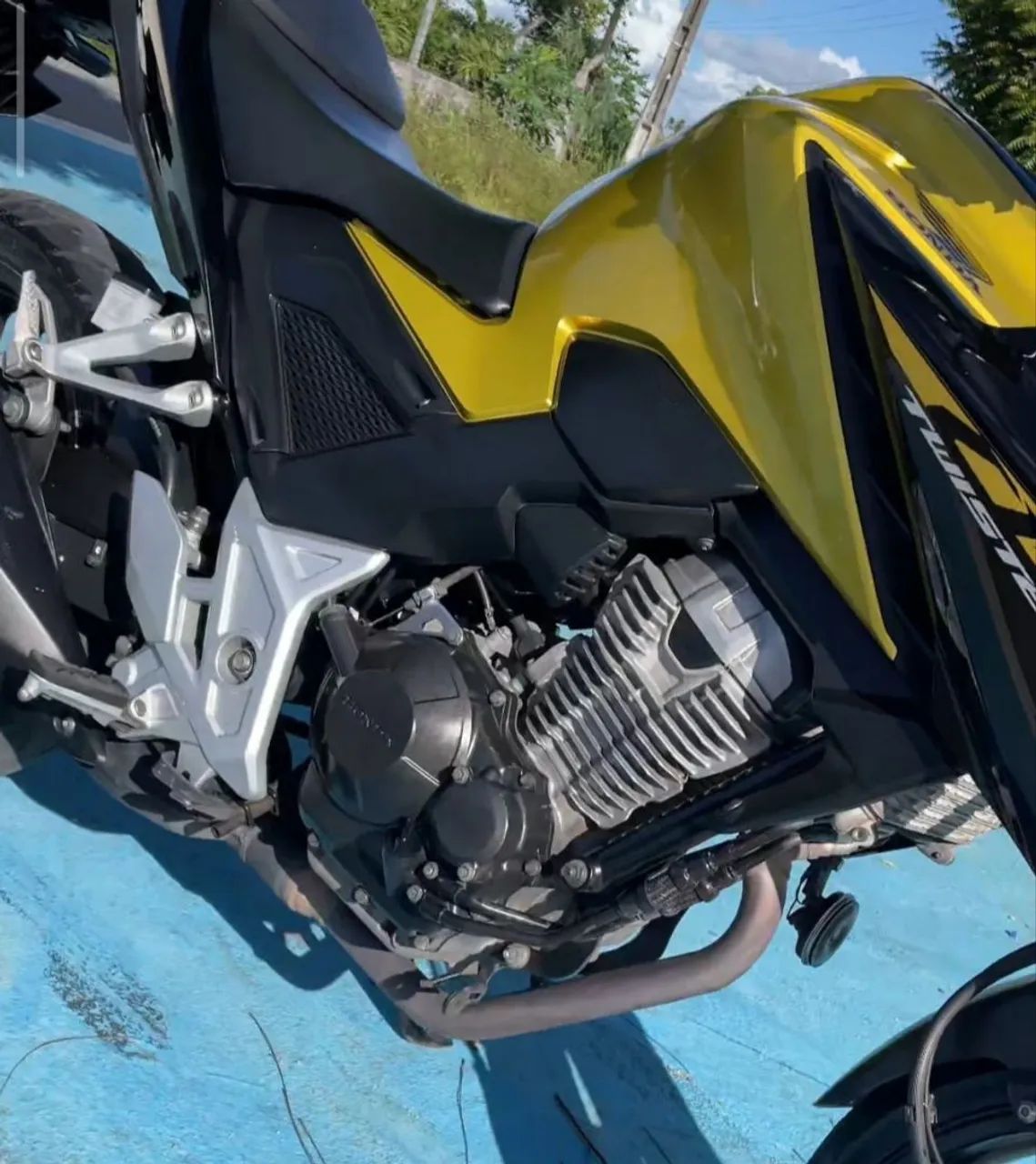 CB300F ABS  - Foto 2