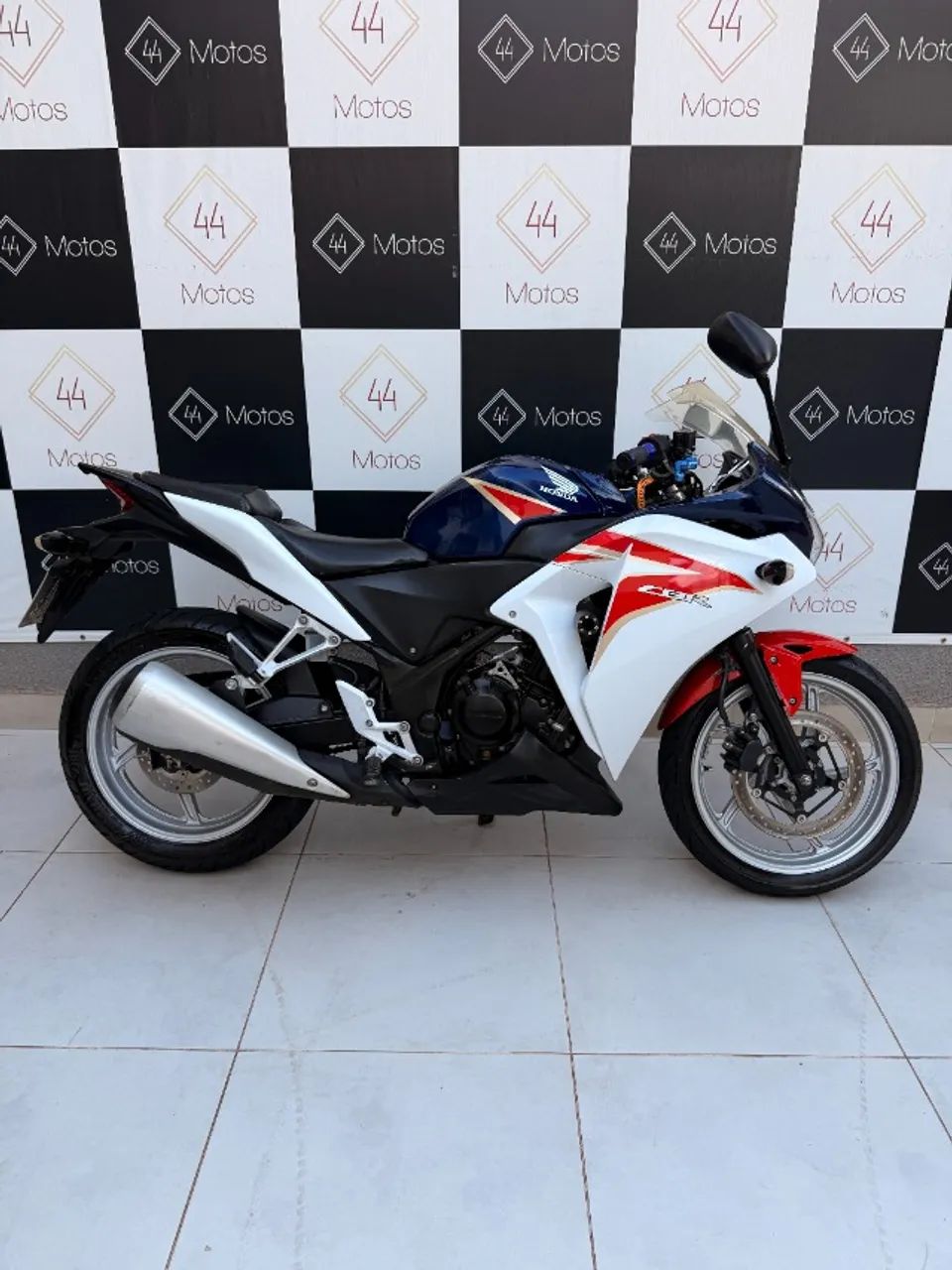 Honda CBR 250R 2012 - Foto 3