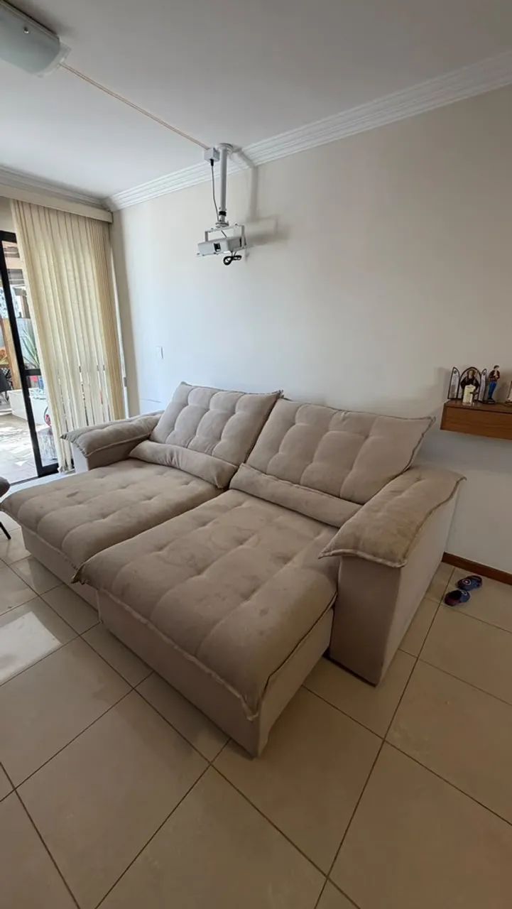 Sofá Grande Bege 2,46 m - Confortável e Aconchegante - Foto 3