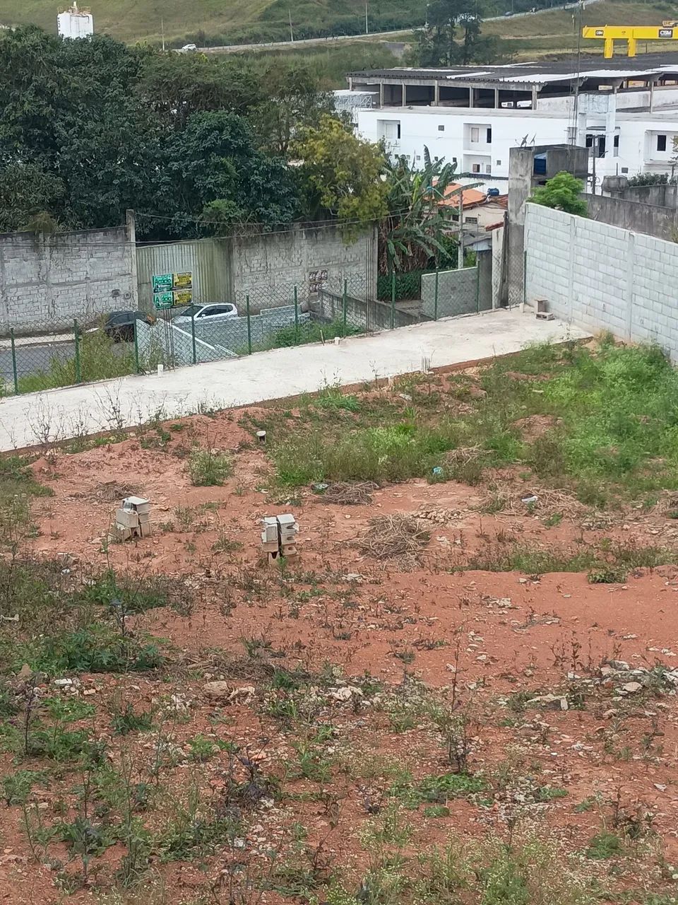 Dois terrenos contíguos 210 m2+ 360m2 - Foto 2