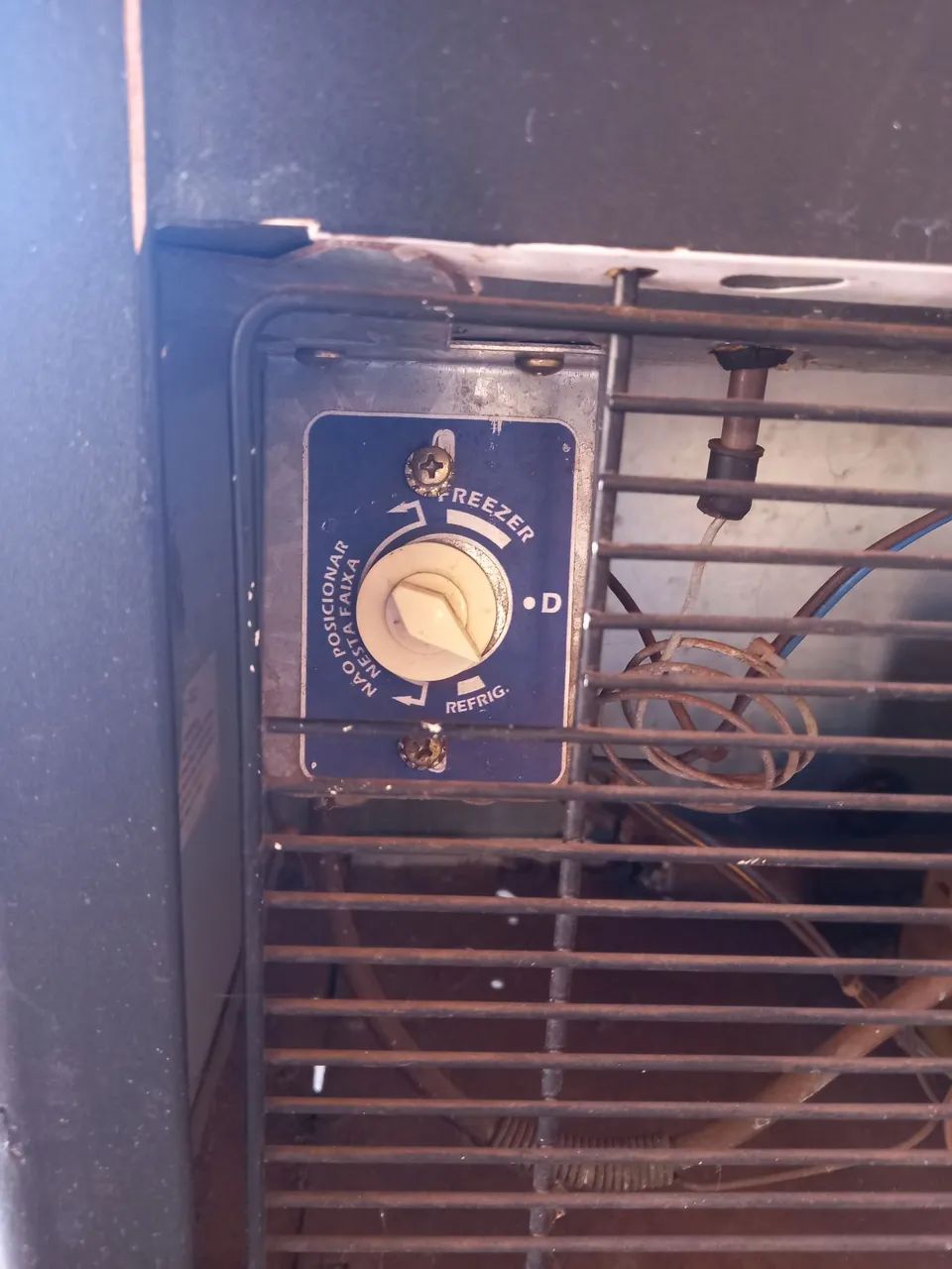 Freezer vertical - 293 litros  - Foto 4
