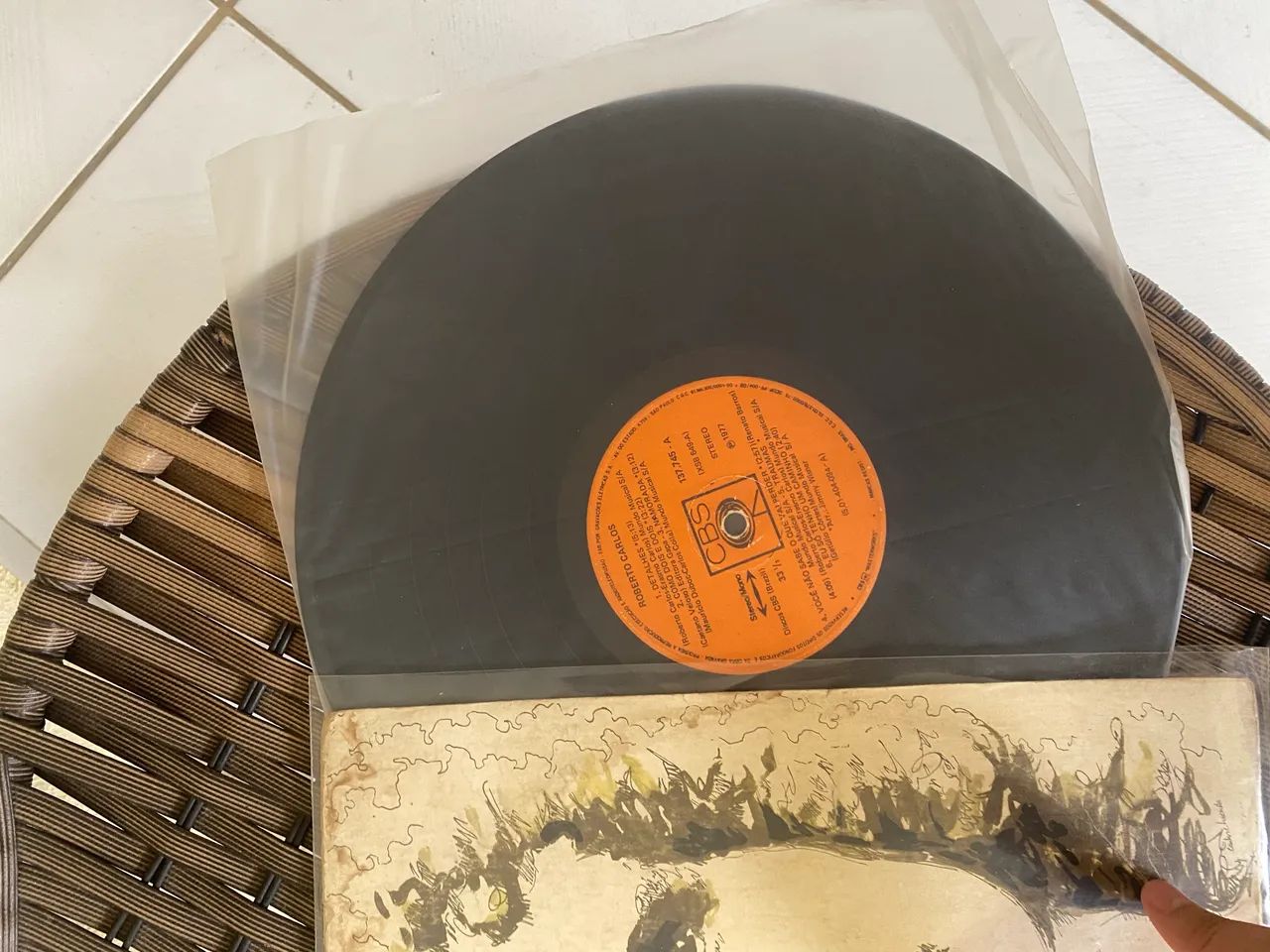 Disco de vinil Roberto Carlos 1971 FUNCIONANDO - Foto 2