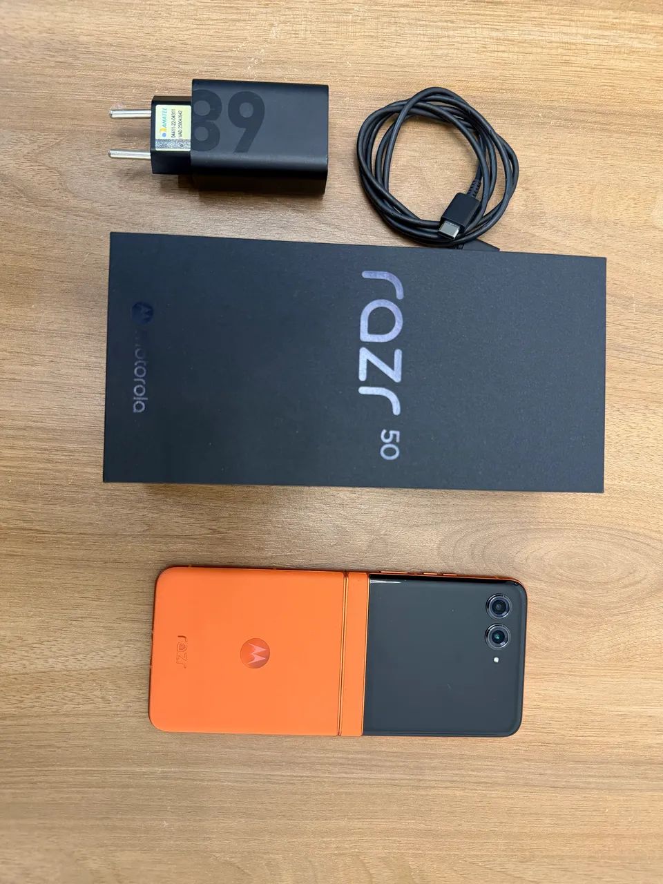 Motorola Razr 50 5G - Orange  - Foto 4
