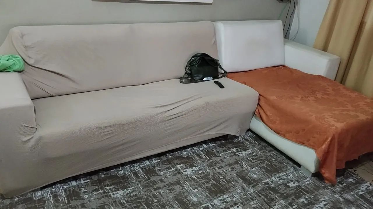 Sofá grande em ótimo estado pra sair rápido 