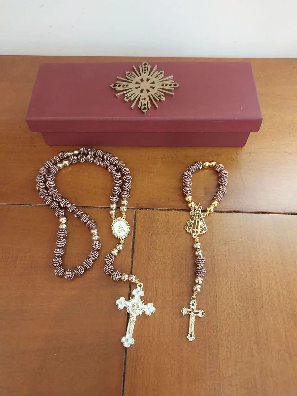 KIT TERÇO RELIGIOSO COM CAIXA MDF PERSONALIZADA