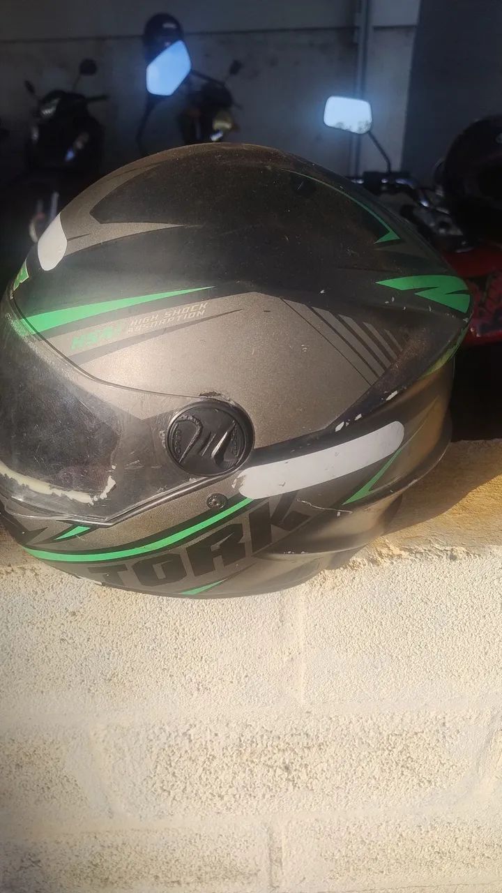 Dois Capacetes PRO TORK R8