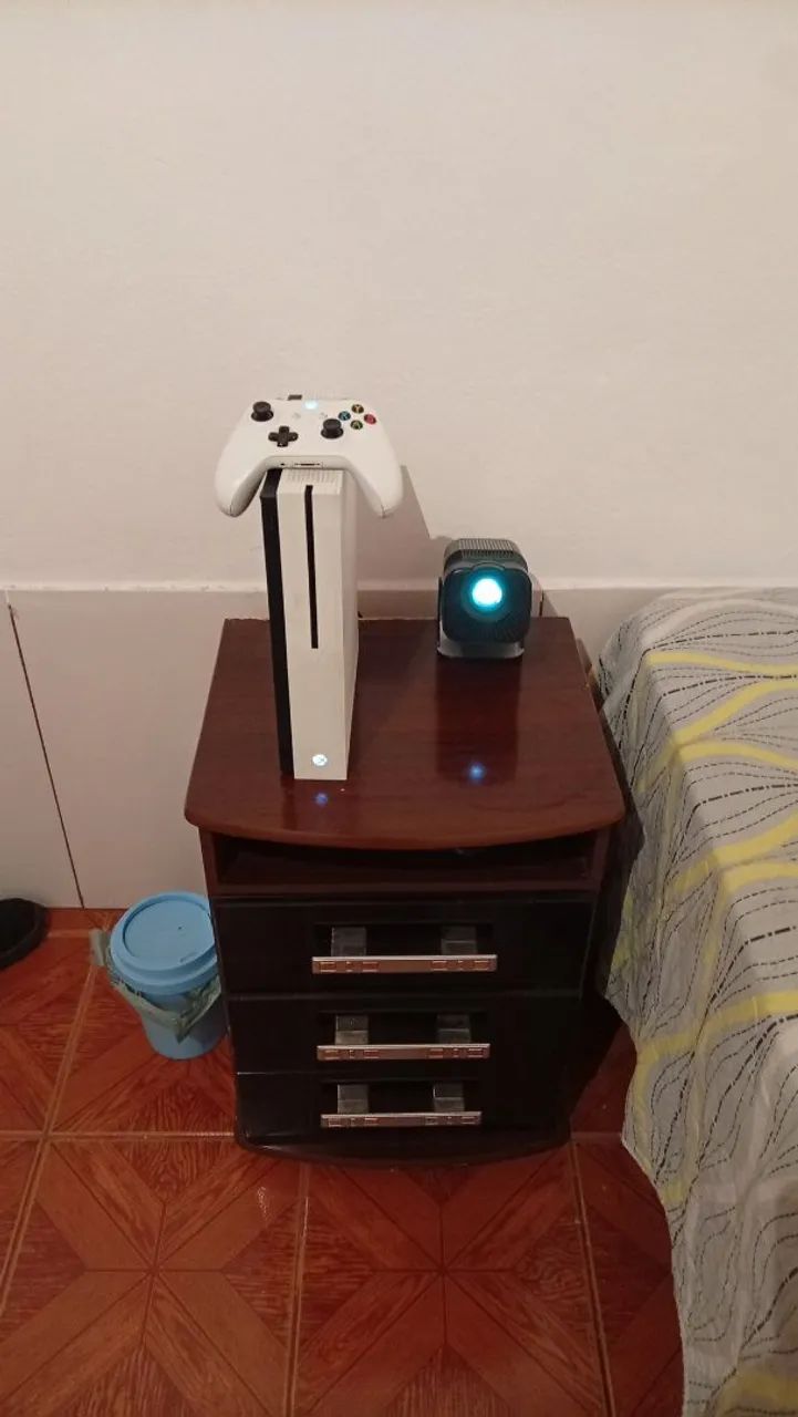 Xbox One S 1TB  - Foto 3