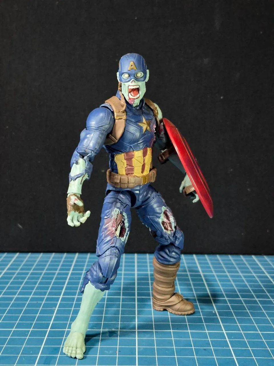 Capitao america zumbi - Marvel Legends - Foto 3