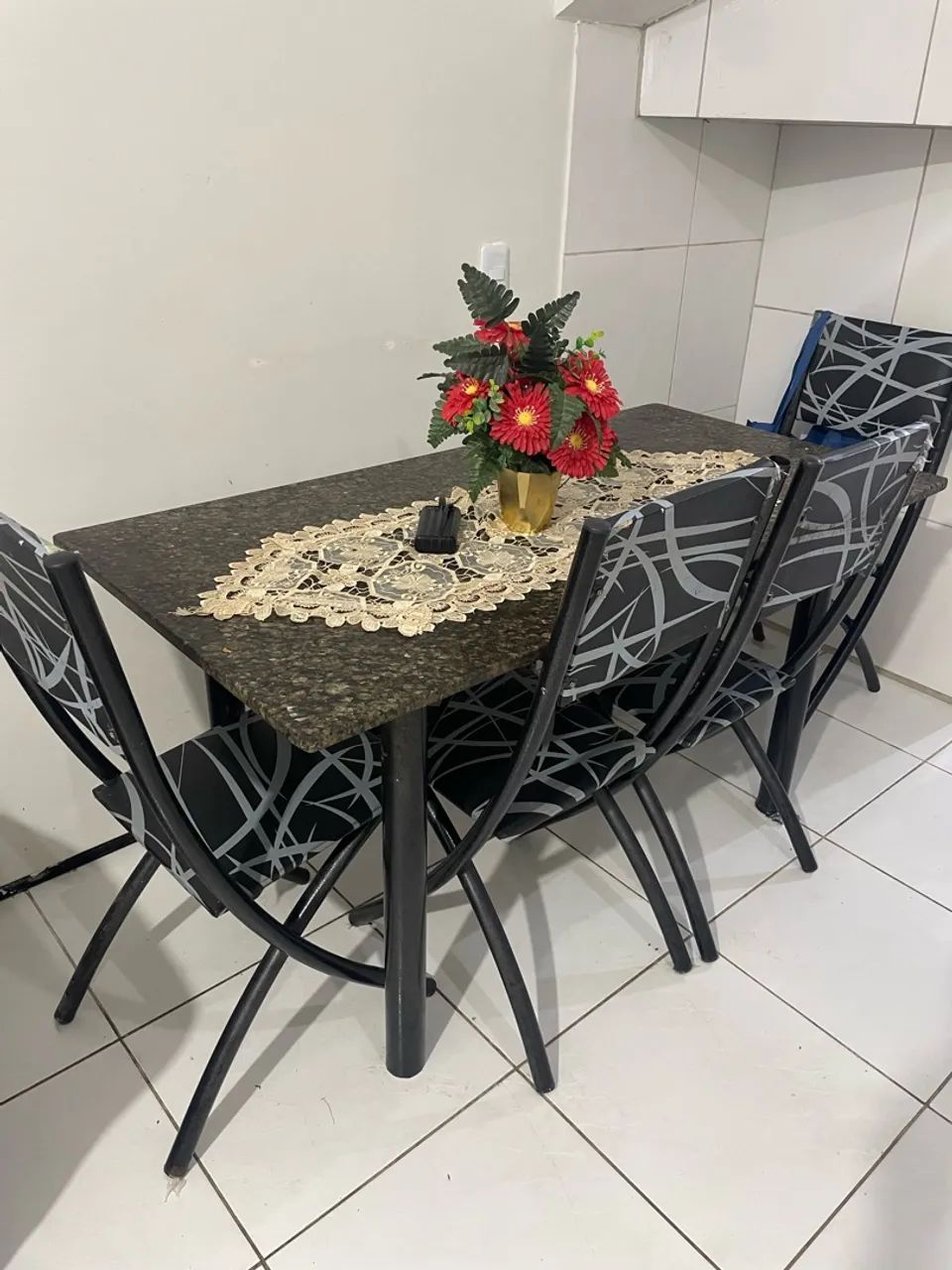 Mesa 5 cadeiras  - Foto 4