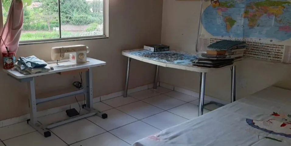 CASA COM ÓTIMA ESTRUTURA E QUINTAL GRANDE - Foto 4