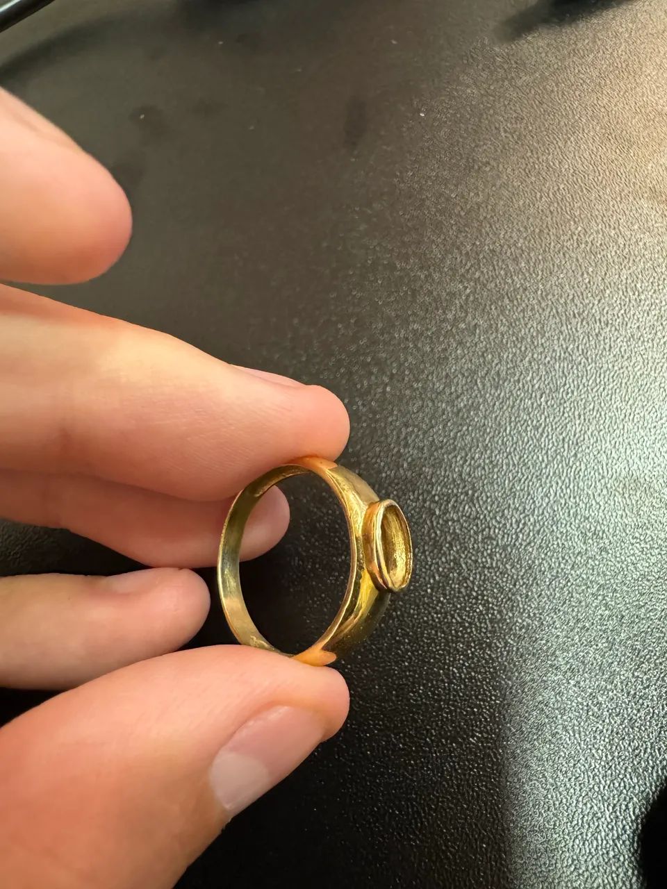Anel ouro 18k 2,46g (com pedra ou sem) - Foto 4