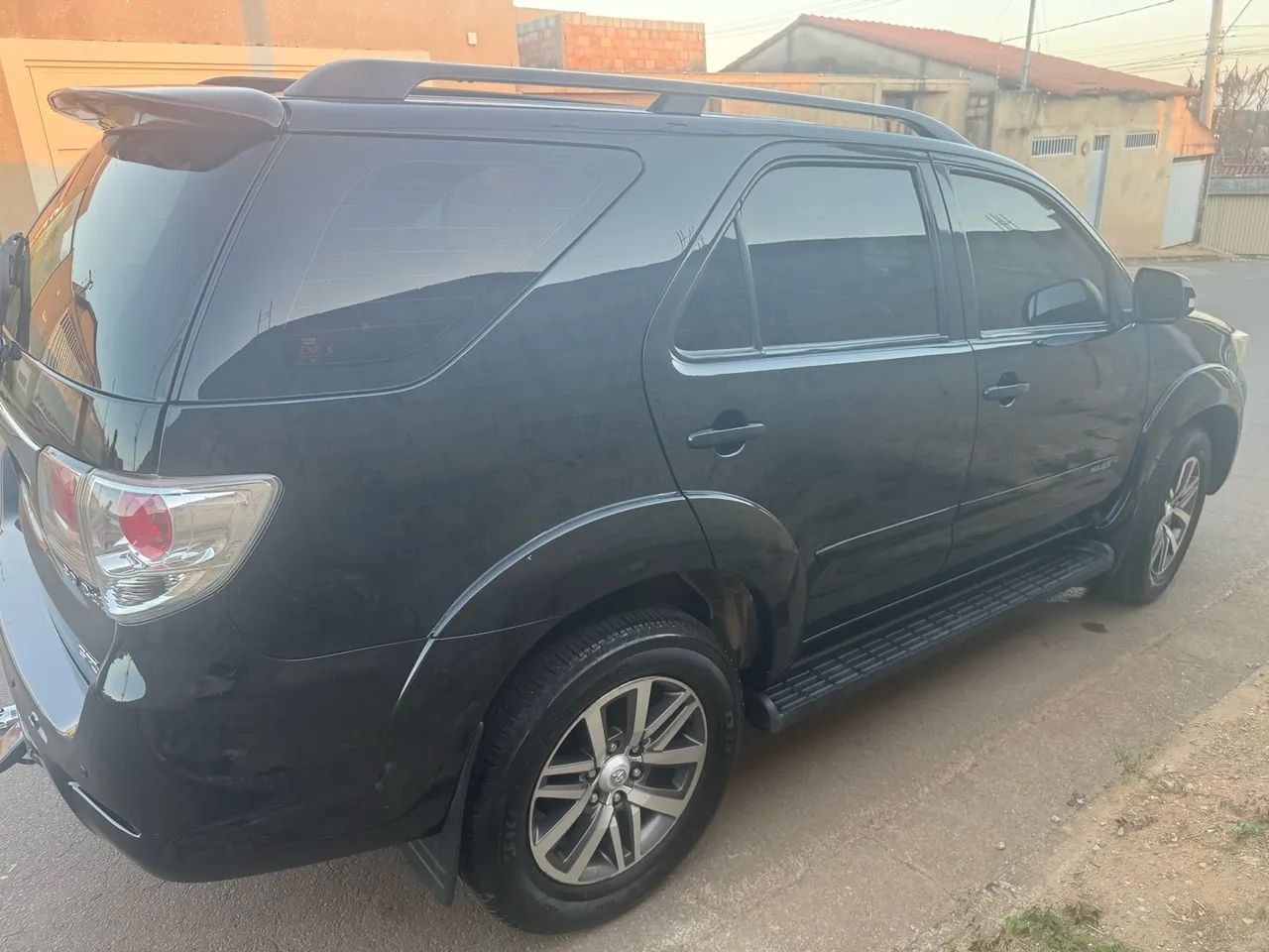 Toyota Hilux CD SRV D4-D 4X4 3.0 TDI DIES 2013