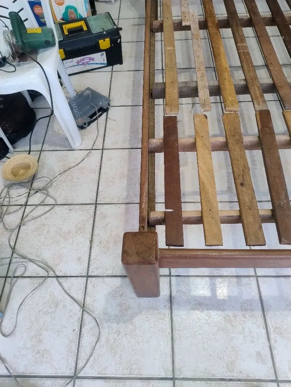 Cama de casal de madeira maciça  - Foto 3