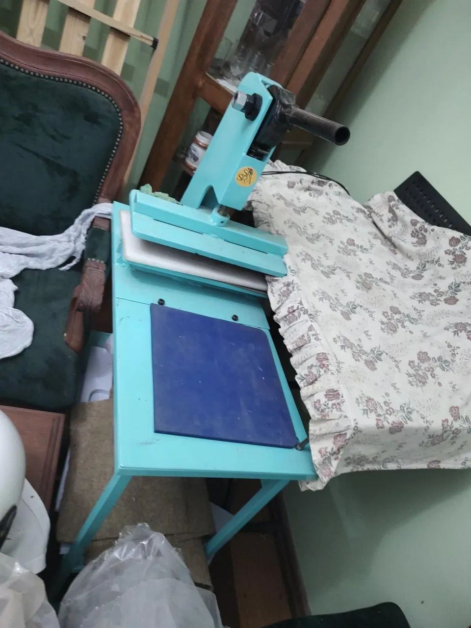 Máquina para cortar chinelo