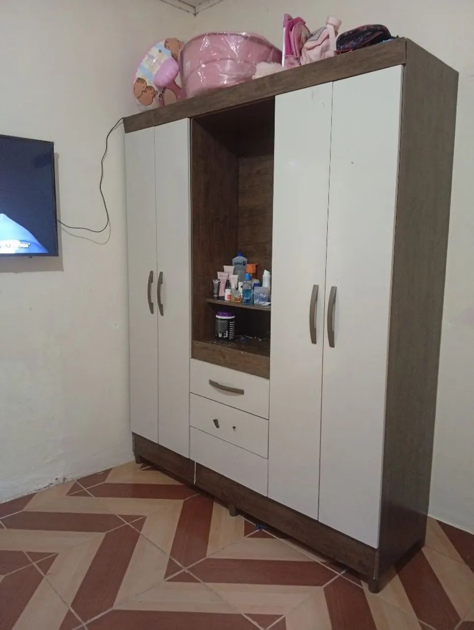 Vendo esse guarda-roupa