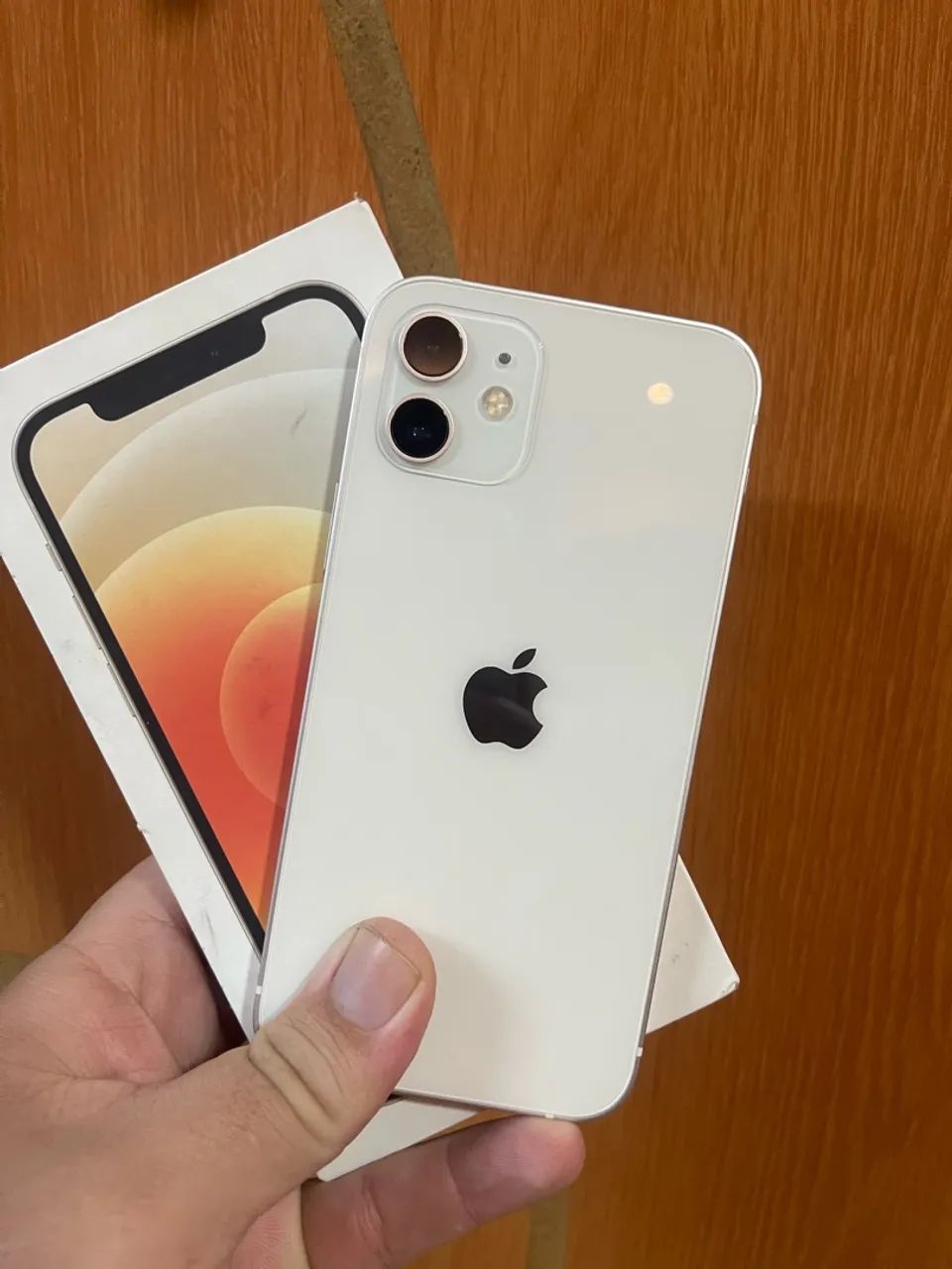 iPhone12 ホワイト　128GB iPhone 12 128GB - Celulares e Smartphones - Centro, Manaus
