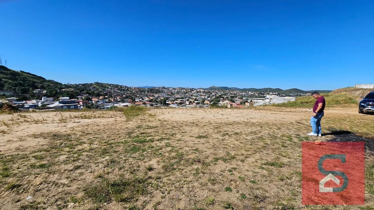 Lote no Vinhateiro a 10 min do centro de Cabo frio