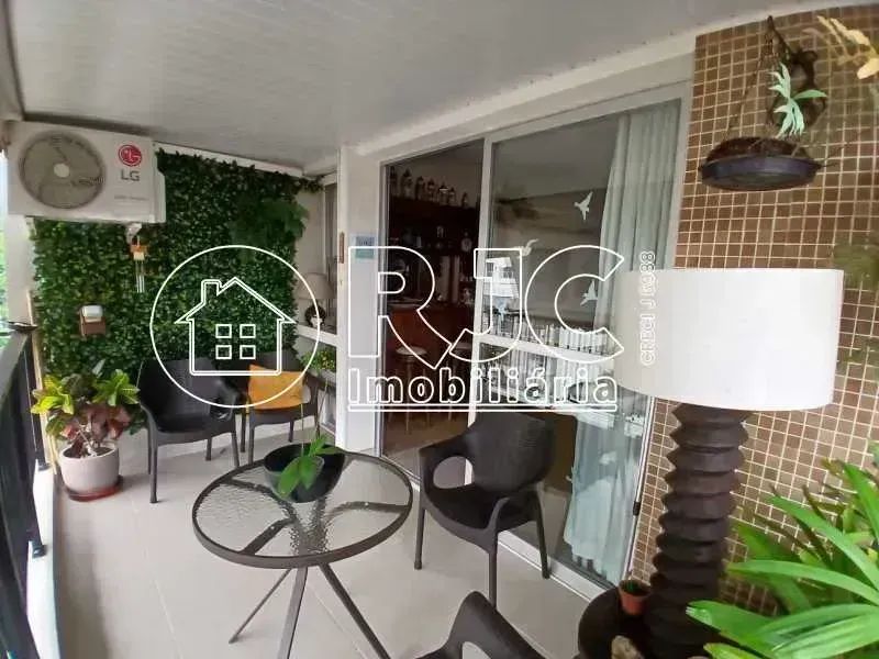 Imóvel para venda possui 106 metros quadrados com 3 quartos em Tijuca - Rio de Janeiro - R - Foto 2