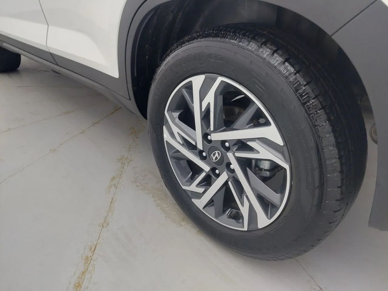 Hyundai Creta Limited 1.0 TB 12V Flex Aut., foto 12 de 18