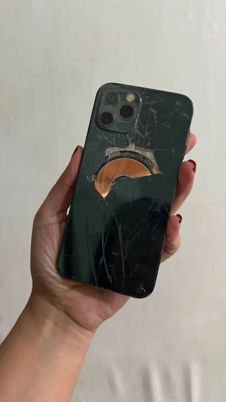 iPhone 12 Pro (ler anúncio)