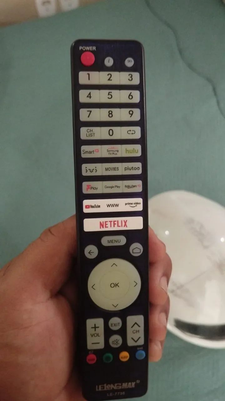 TV PHILIPS SMart 43 polegadas + controle+ Antena