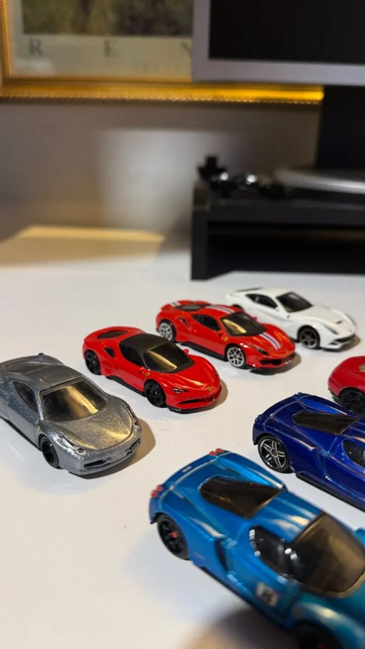 Lote 8 Ferrari Miniatura - Hot Wheels E Burago - Foto 4