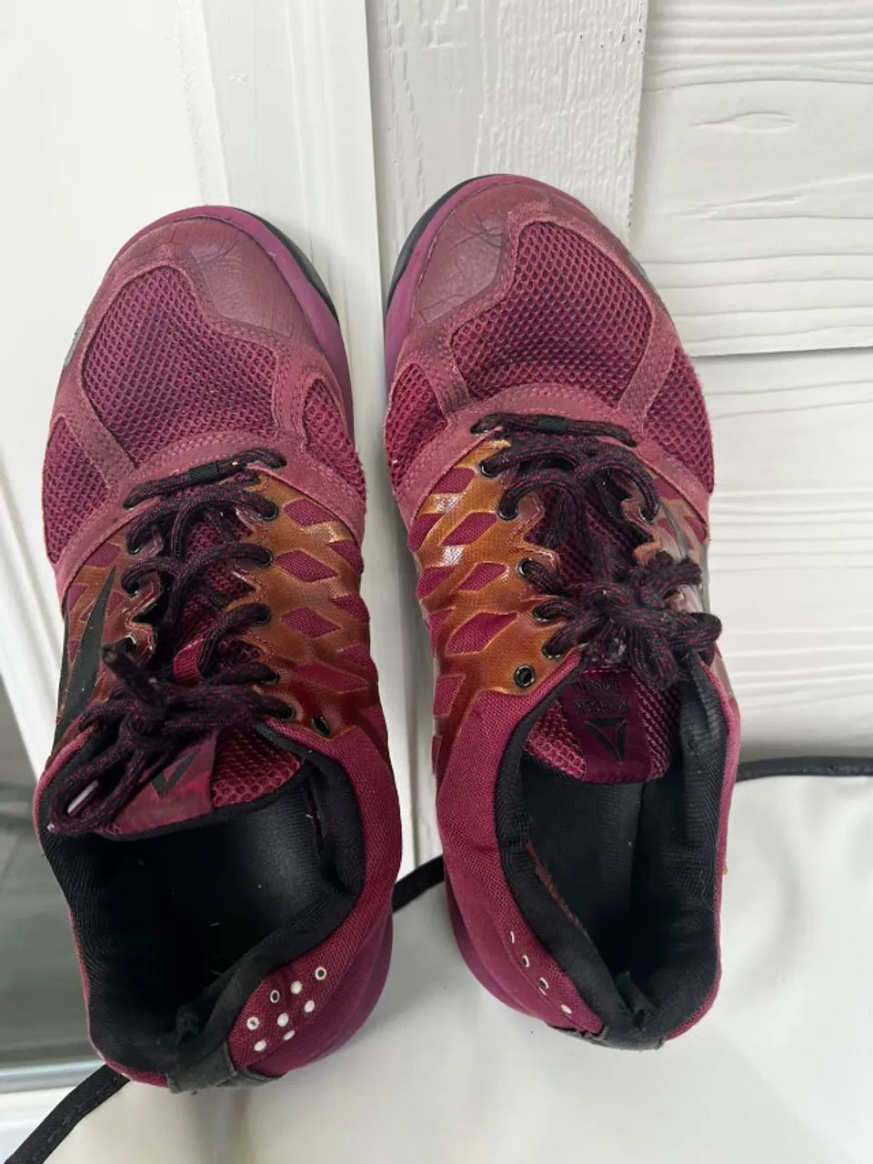 Tênis Reebok cor vinho - Usado