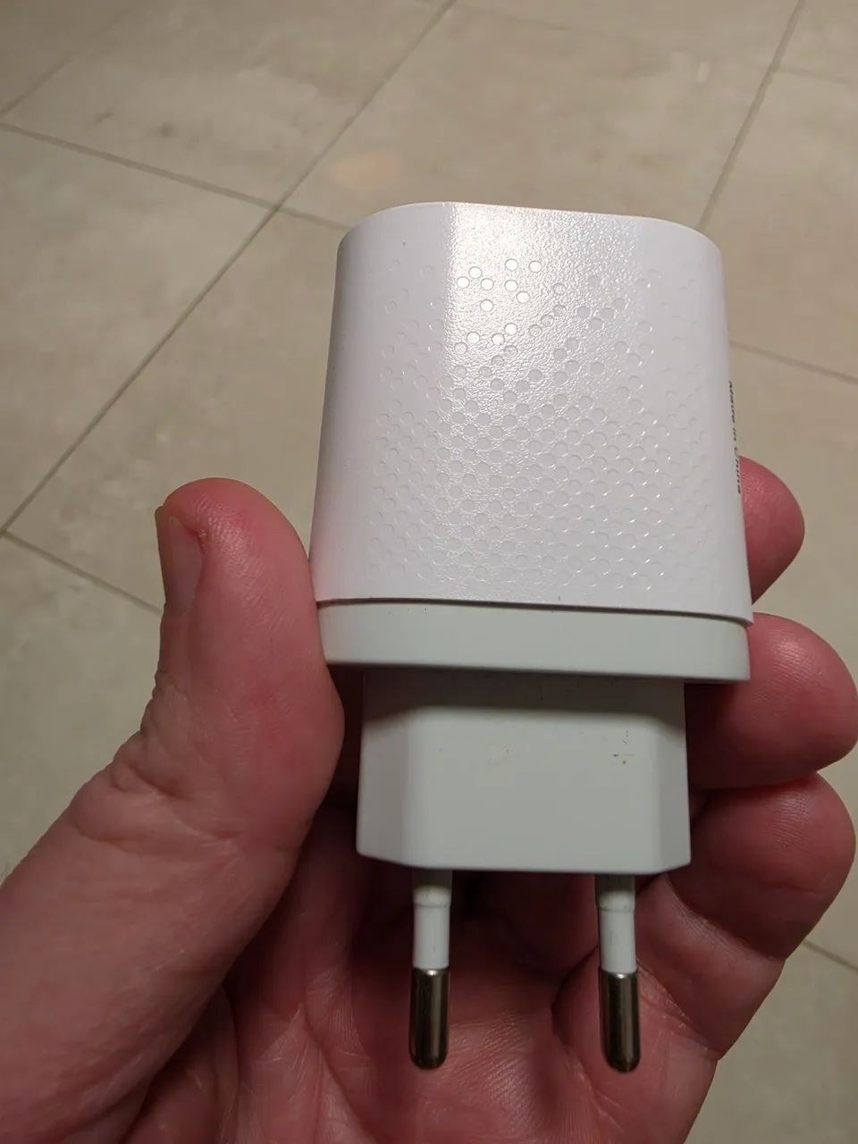 Carregador Fast Charge 20w PD Usb-C Usb-A - Foto 2