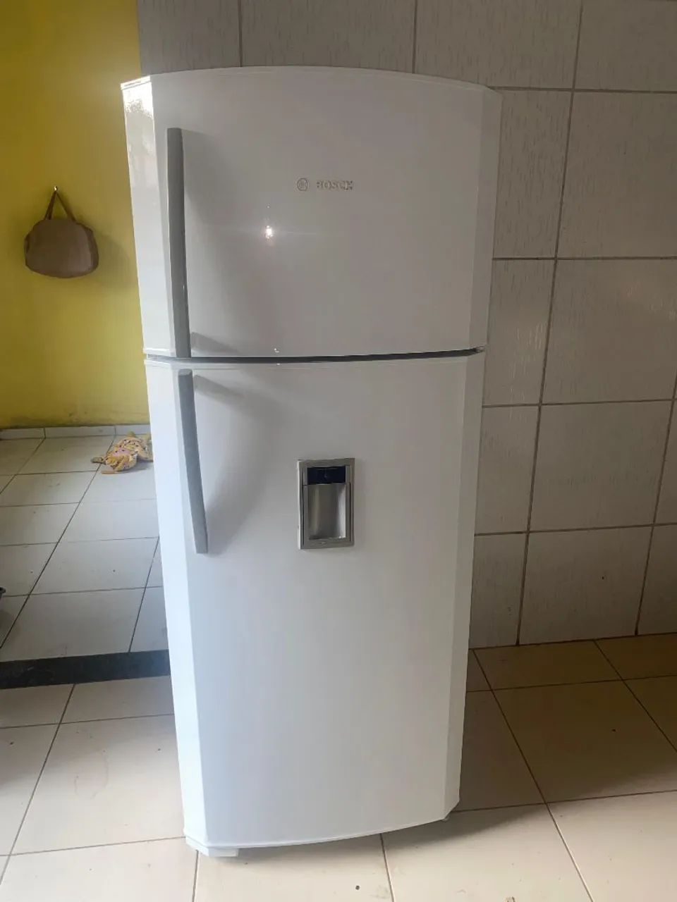 Geladeira Bosch duplex gelando perfeitamente 