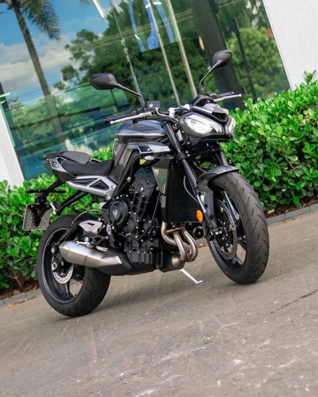 Triumph Triple 765 R 2024 - 1504157096 | OLX