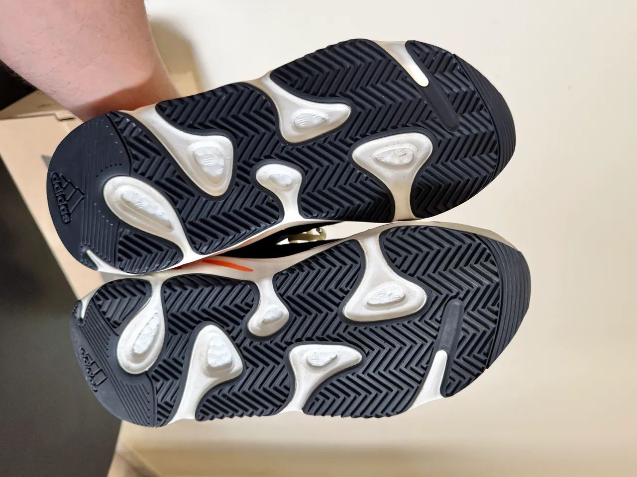Adidas Yeezy Wave Runner - Foto 2