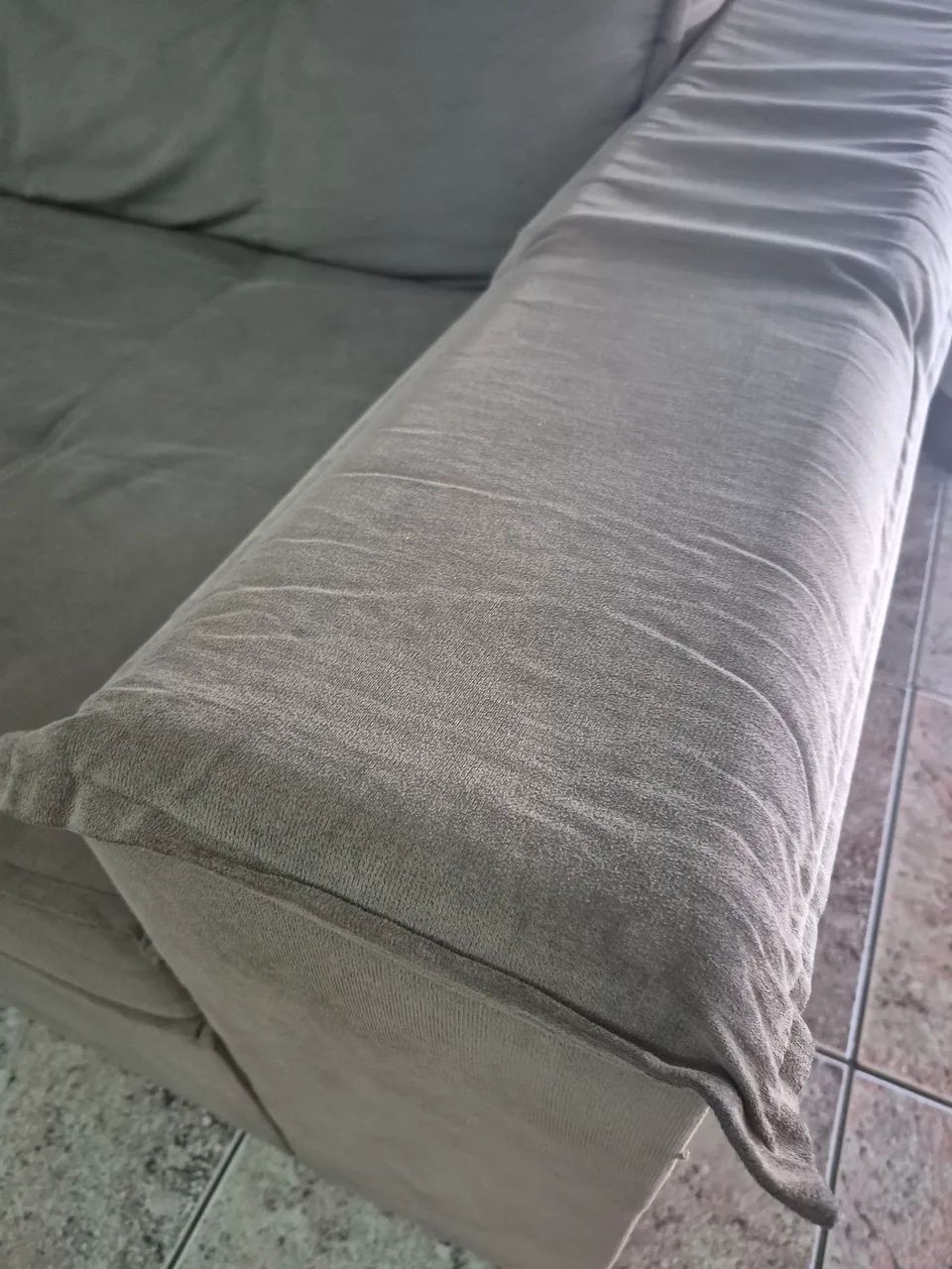 Sofá cama retrátil usado471886731234529284