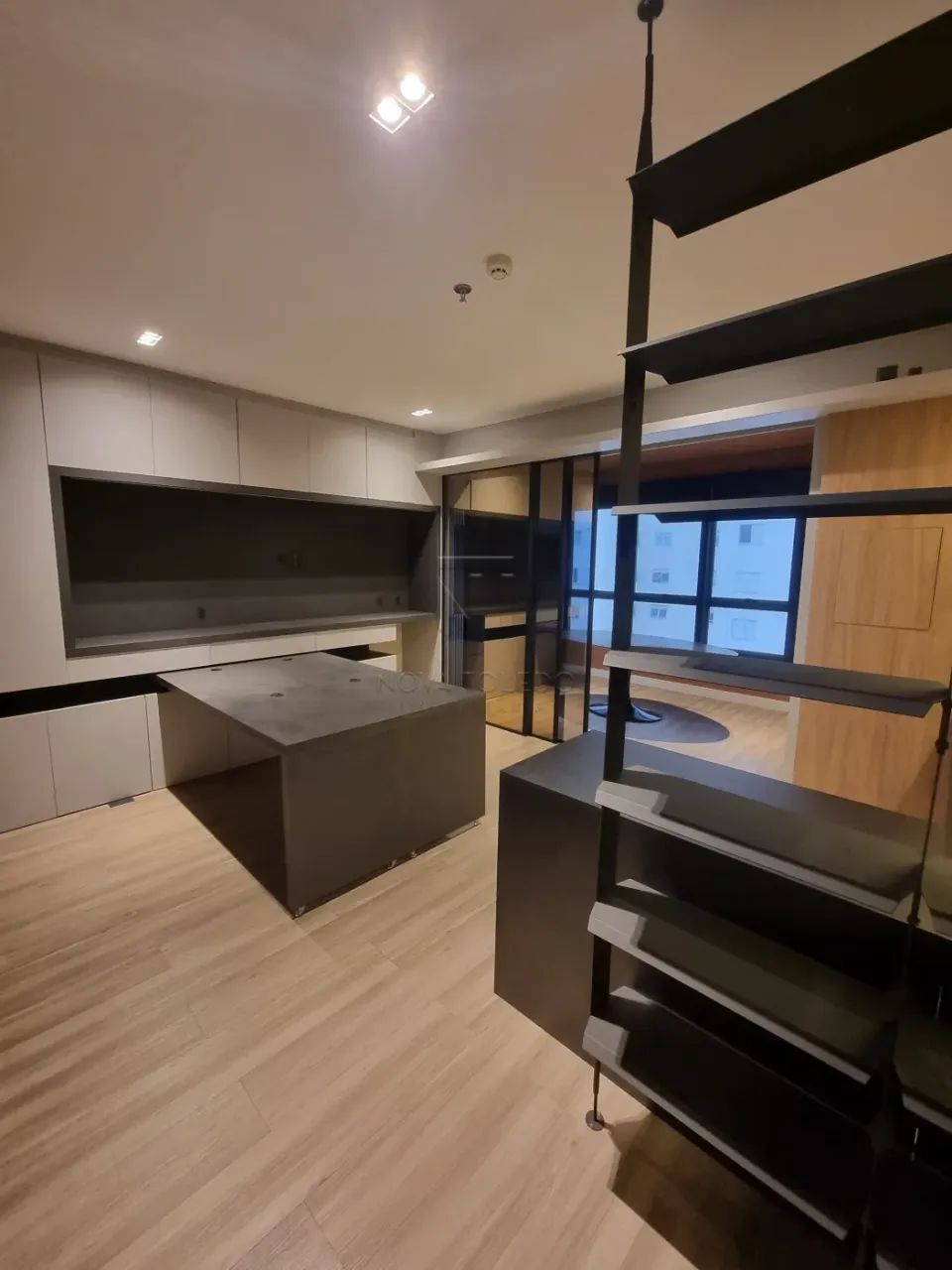 Excelente sala comercial - TOTALMENTE DECORADA LOCAÇÃO