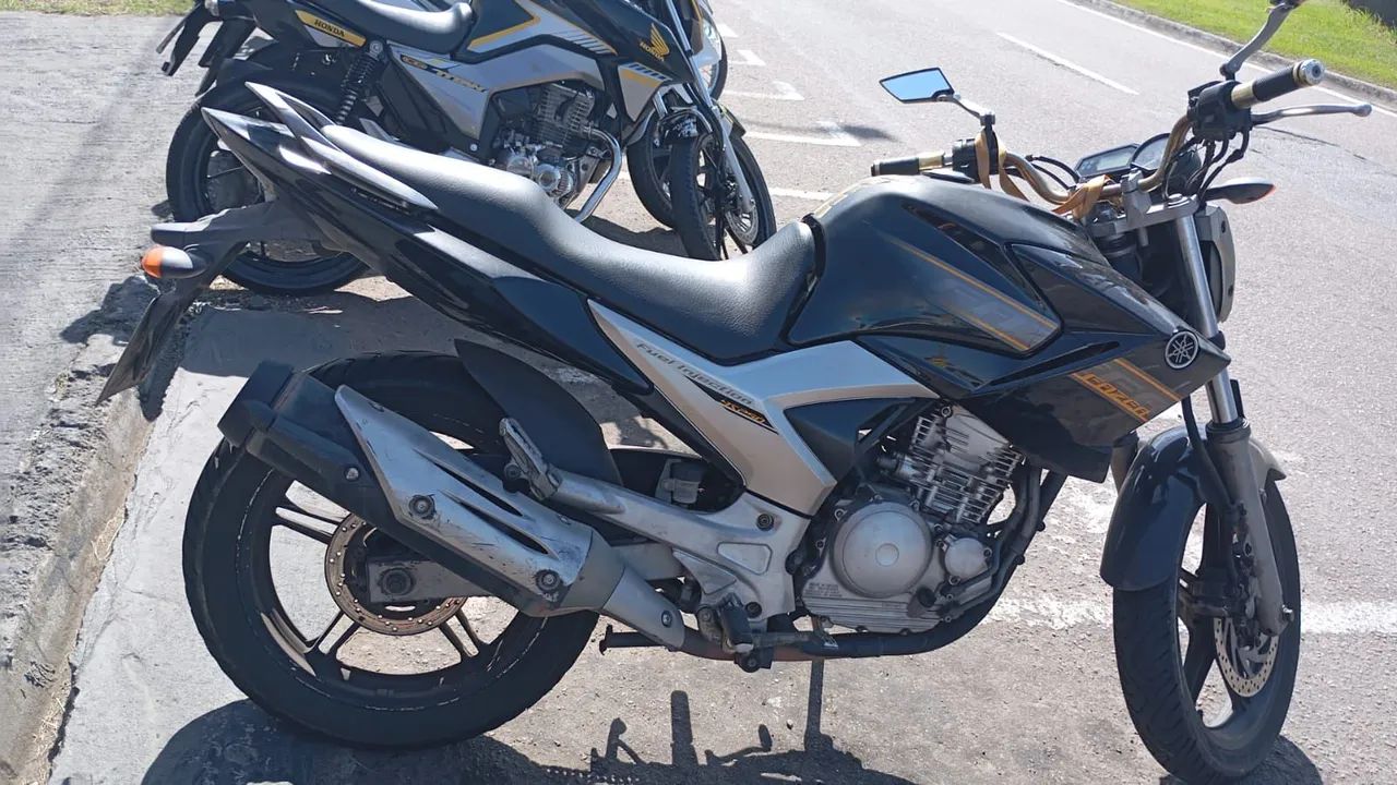 Fazer 250 abaixo da tabela 