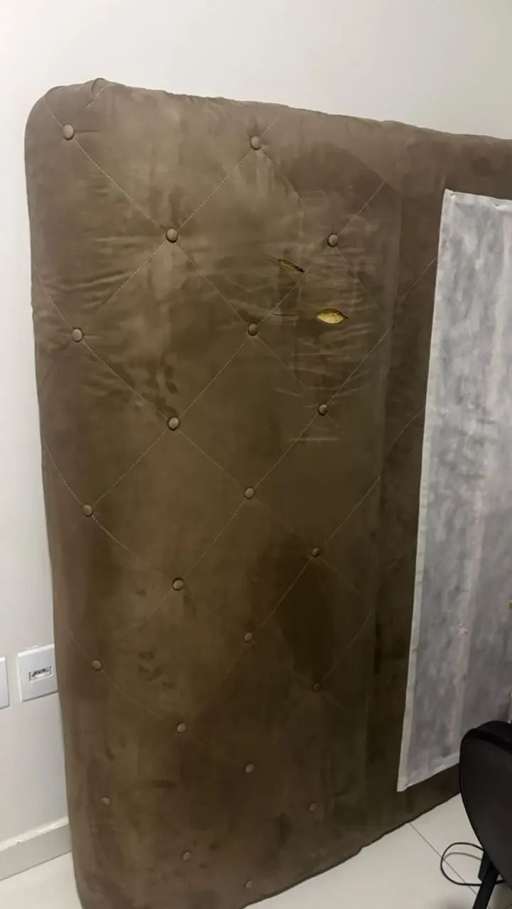 Vende-se cabeceira de cama