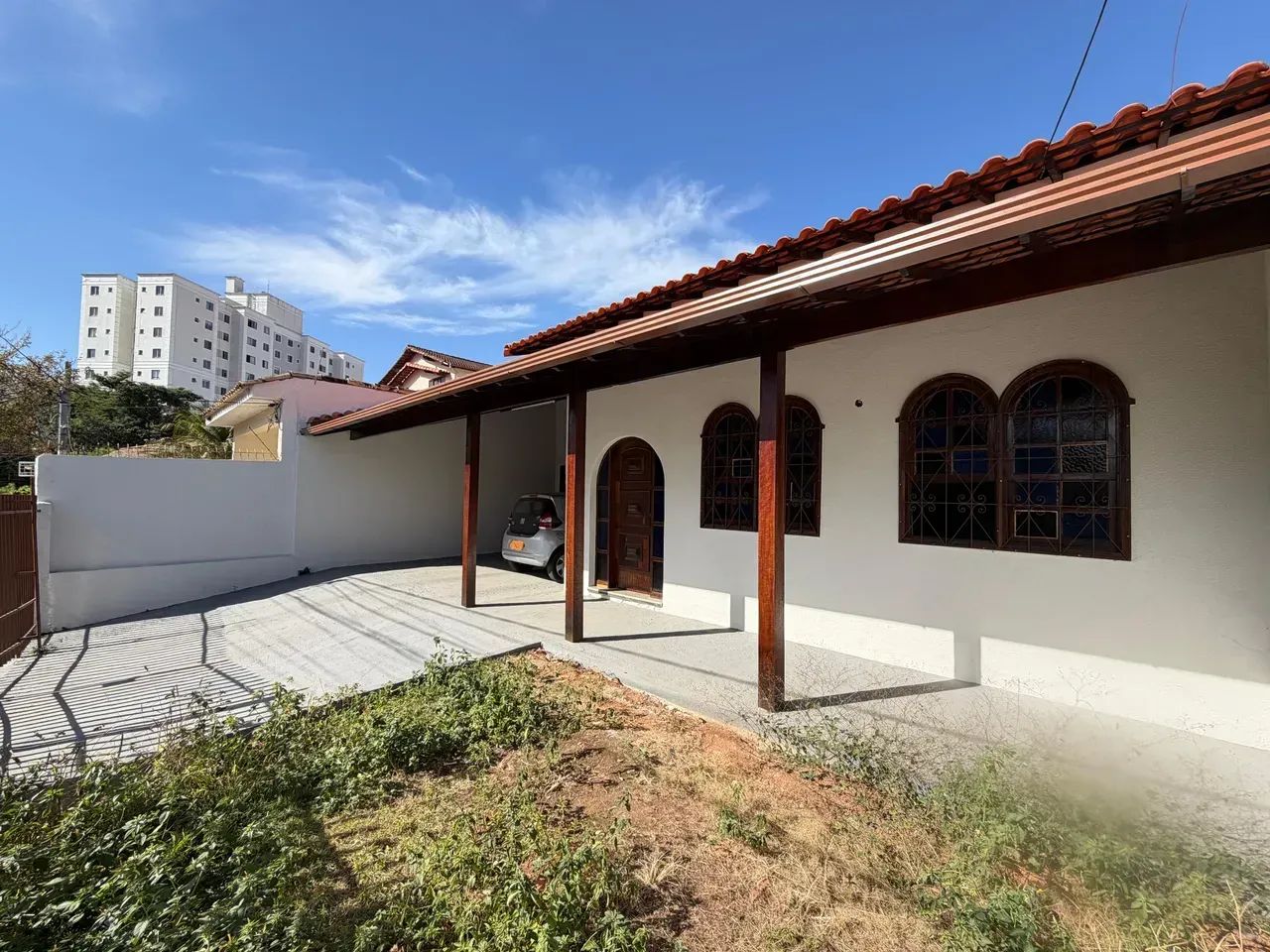 Casa com 4 quartos sendo 1 suíte 2 banheiros 4 vagas - Foto 3