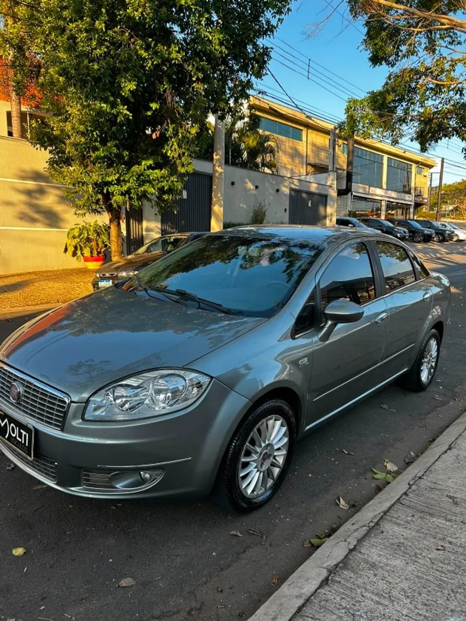Fiat Linea Absolute 1.9/1.8 Flex Dualogic 4P 2011 - Foto 3