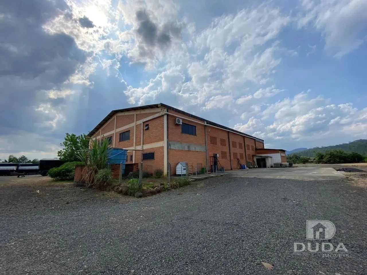 Galpão na rodovia com aproximadamente 720 m² - Foto 3