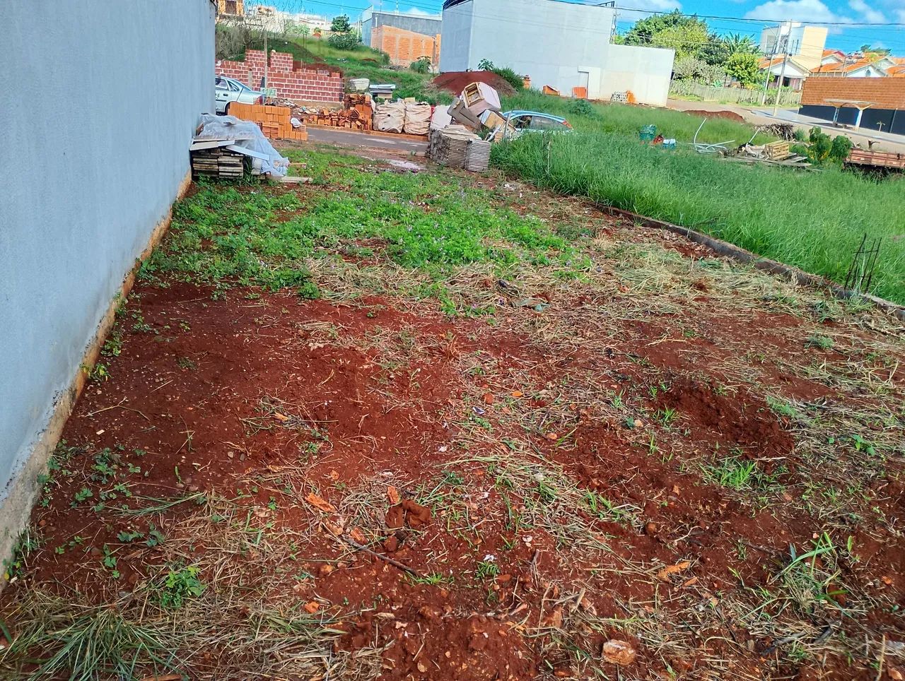 MEIO TERRENO EM ARAPONGAS 
